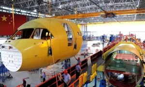 原创 
            露出獠牙，欧洲终于对C919下逐客令，外媒：不怕断供发动机？