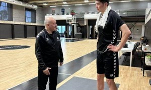 余嘉豪：放弃顶薪“留洋”，是学习也是重要人生经历