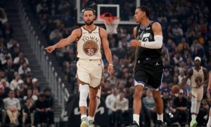 库三疯31分再现控分名场面 反跑挑篮球感已近无敌