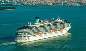 放弃在日本靠岸，取消乘客下船，爱达邮轮回应：是根据客户的要求