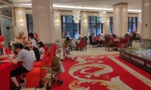 实探深圳楼市新政实施首日:热度飙升,房企连夜更新信息